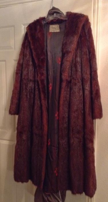 Full length ladies fur coat - size small.  From Midget Fur Co. in Tacoma.  Includes cloth storage bag.