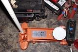 Another 2 1/4 ton hydraulic jack
