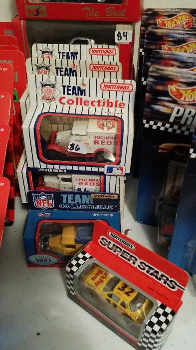 More team collectibles, this time we've added baseball!