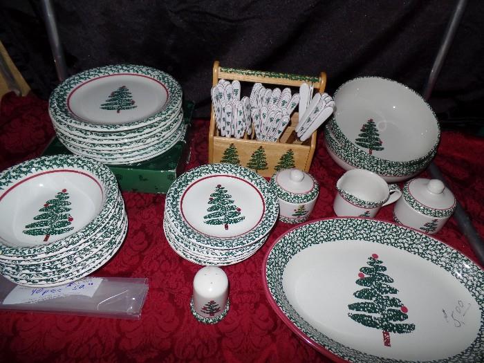 Christmas dish set with matching knives, forks and spoons