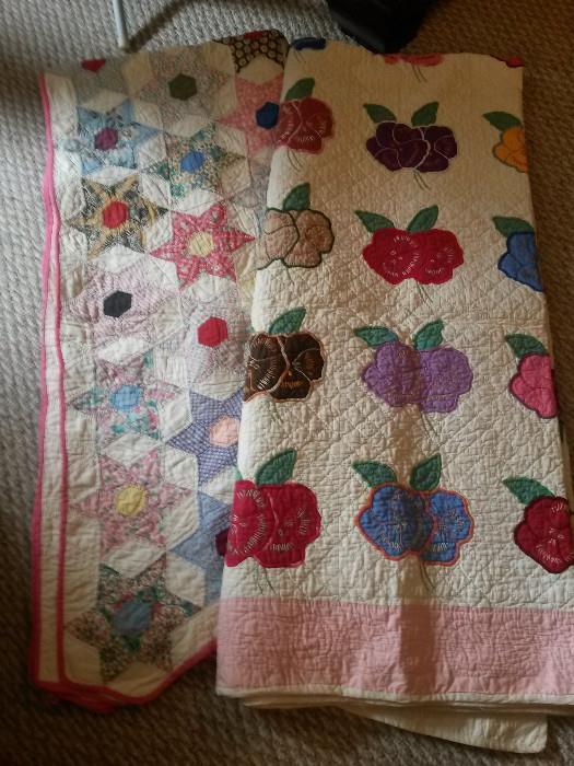 handmade vintage quilts