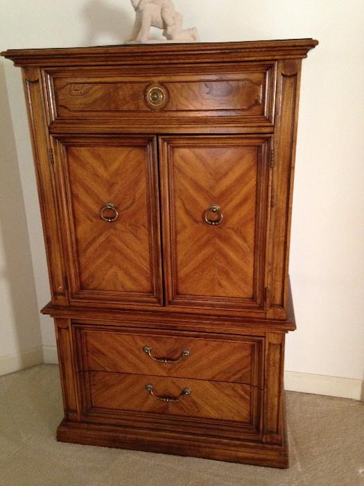 Thomasville bachelor's chest with drawers and hidden shelves