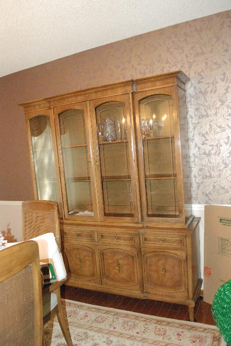 china cabinet & matching dining room table & chairs-more pics-later   lets make a deal -super nice