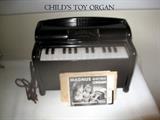 Childs toy organ