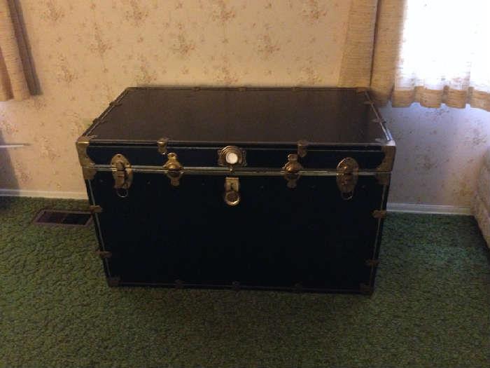 Large storage trunk, very clean inside