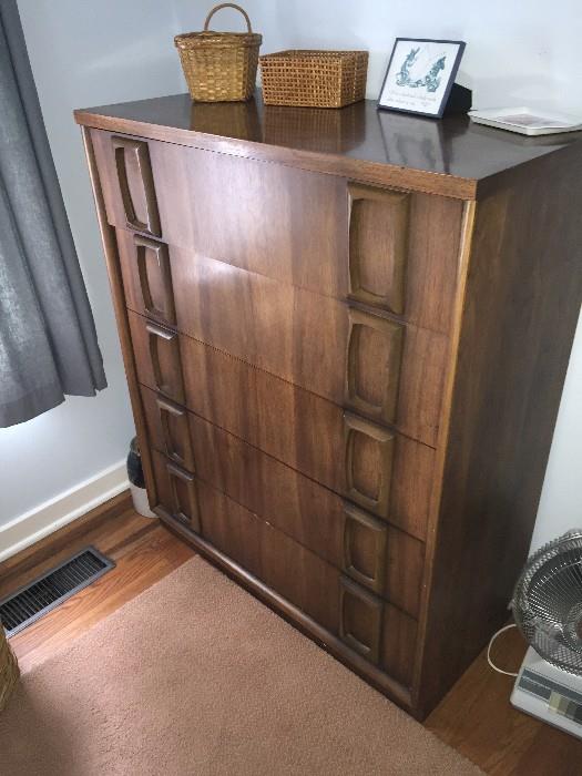 Vintage Drexel Mid-Century solid wood dresser