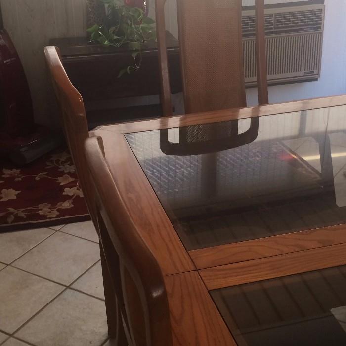 Glass top dining table/ 6 chairs