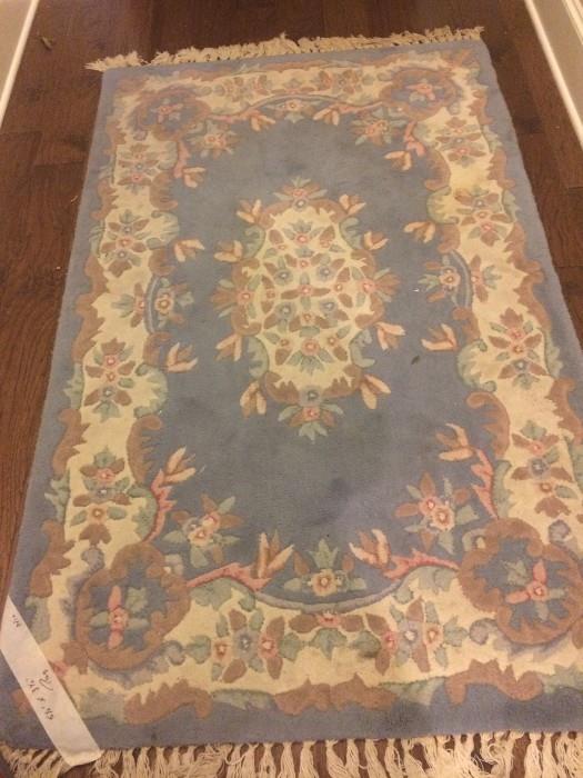 3 1/2 feet x 5 1/2 feet pastel rug
