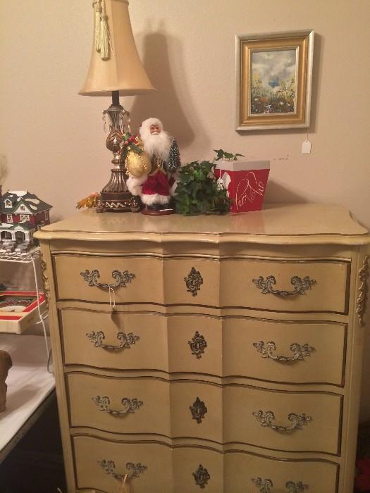 White French Provincial 5-drawer chest
