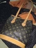Authentic Louis Vuitton Bucket Bag 