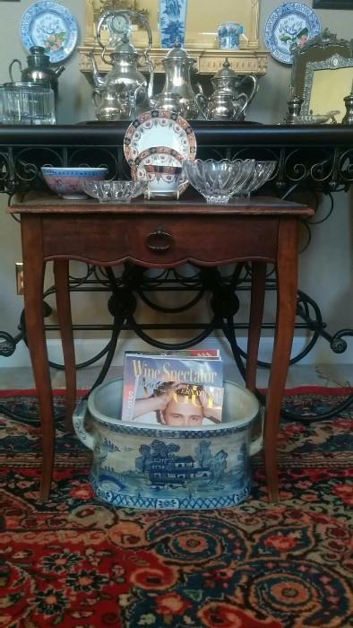 Vintage English blue/white porcelain footbath, trendy magazines, mahogany side table, assorted dust catchers that need some elbow grease - I'm all out!