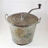 Vintage Landers, Frary & Clark Co. Galvanized Steel No. 4 Universal Bread Maker with Lid and Crank