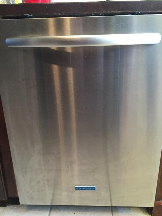 Kitchen Aid Stainless Steel dishwasher * like new