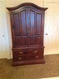 ETHAN ALLEN WARDROBE