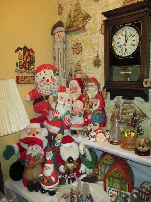 Santa Claus, Vintage J.Chein Church Organ Wind Up Tin, Regulator Clock Needs TLC, But In Excellent Condition.