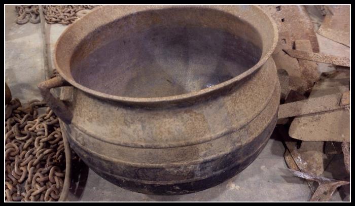 No. 13 cast iron large wash pot