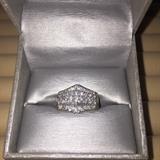 GORGEOUS DIAMOND RING