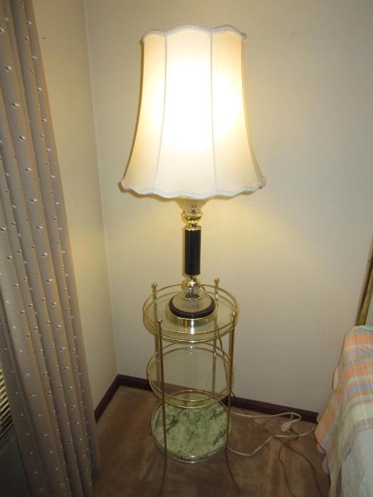 3 tier table, table lamp