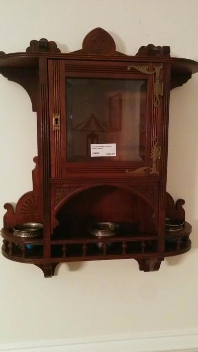 Victorian mahogany hanging cabinet