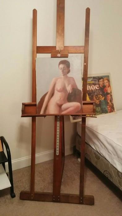 Nice wooden art easel - note the "Hoe" magazine visible to the right and the casting couch next to the easel.                                                                                           I don't set up these vignettes, people, they just happen naturally...                                                                             Yikes! What IS that? It looks familiar, but I just can't put my finger on it...          