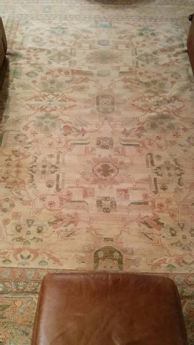 Beautiful Oushak rug, 100% wool, hand-woven, measures 9' 6" x 11' 6"