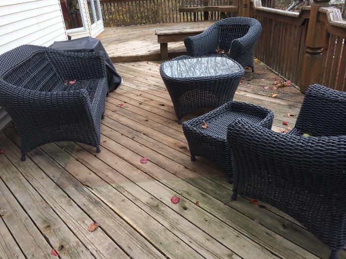 Martha Stewart hand woven cashmere Wicker 6 pc set outdoor patio furniture and cushions in green. Retail $1600. Black. We have 2 complete sets.