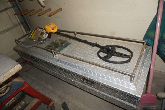 Garrett Ace 350 metal detecto (like new), diamond plate truck tool box with rack