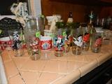 Vintage cartoon collectible glasses, Campbell soup mugs