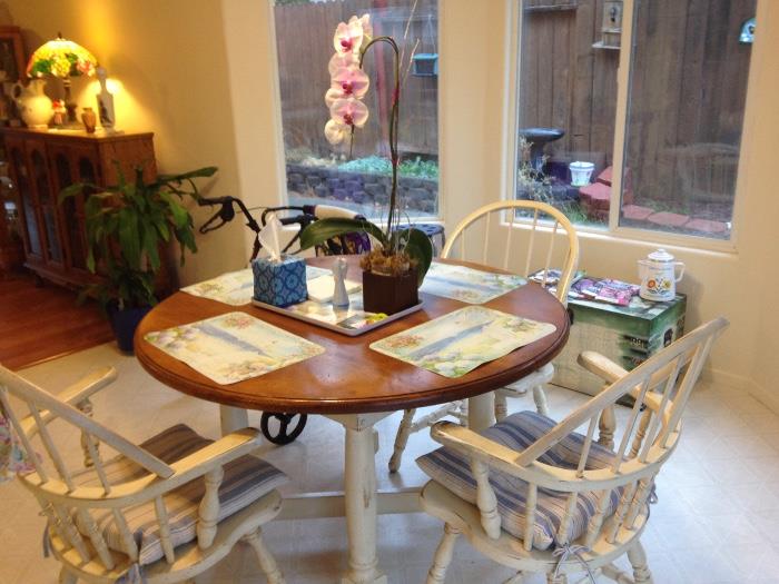 Shabby chic table with 6 chairs 