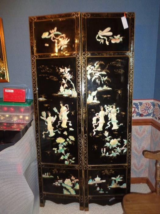 4 panel oriental screen w/mother of pearl and jade
