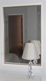 WHITE FRAME MIRROR