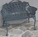 IRON LOVE SEAT