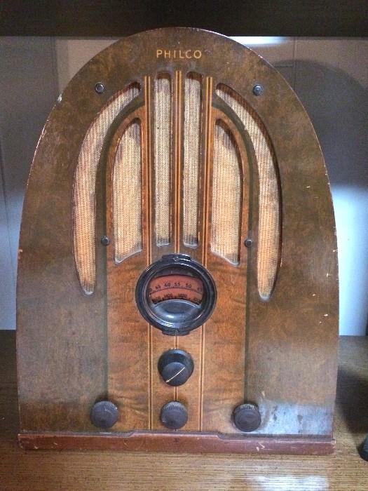 Stunning Philco antique radio