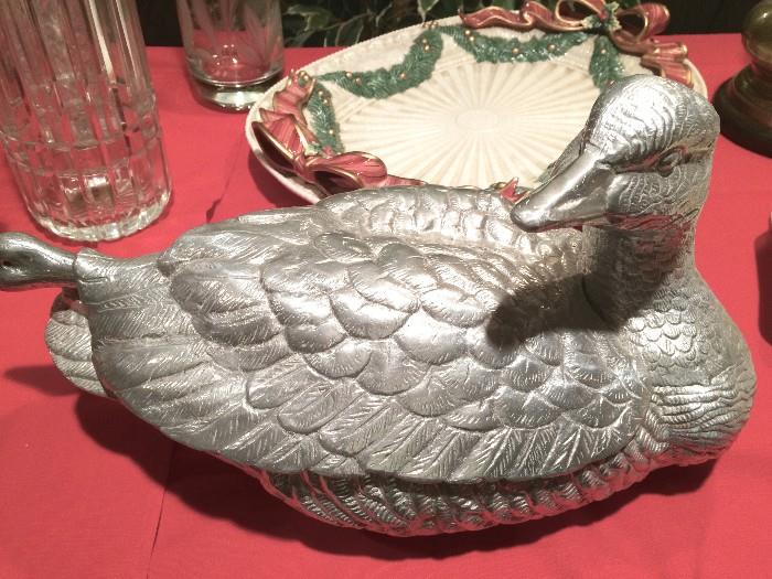 Amazing Arthur Court (marked) duck tureen with ladle