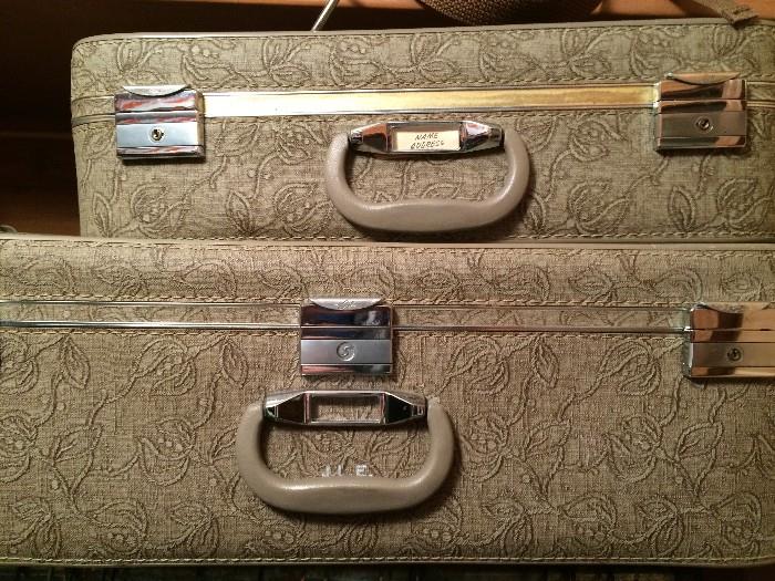 Skyway vintage luggage set, seemingly never used
