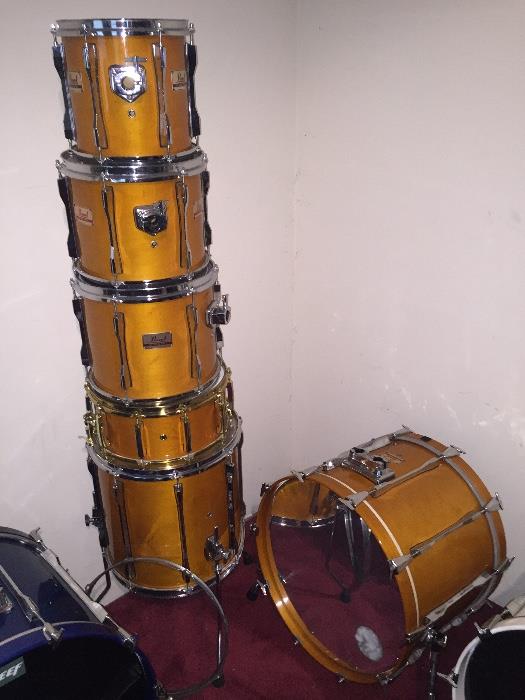 One set/drums will be sold by set