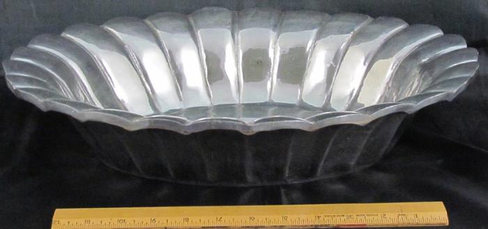 Large (13" x 16.5") Heavy Cast Aluminum Serving Bowl