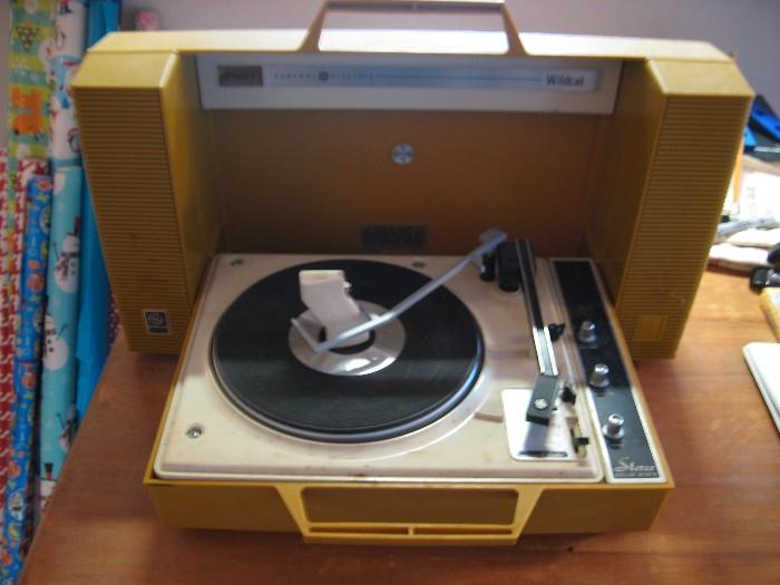 General Electric Wildcat record player