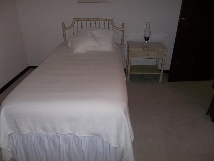 Thomasville bedroom set