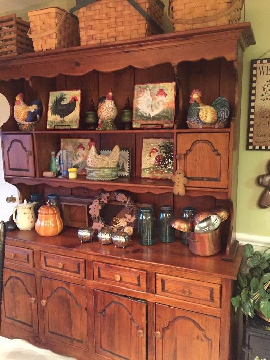 Large hutch great for display & storage