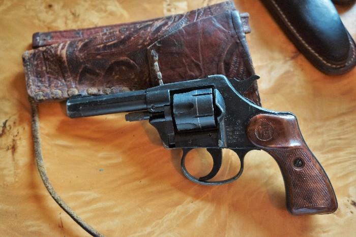RG 22 revolver