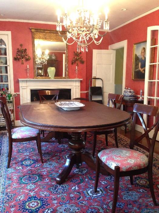 Pedestal Dining room set. 93''x54''x29'' with two leaves in and a third 20" leaf to add. includes eight chairs.