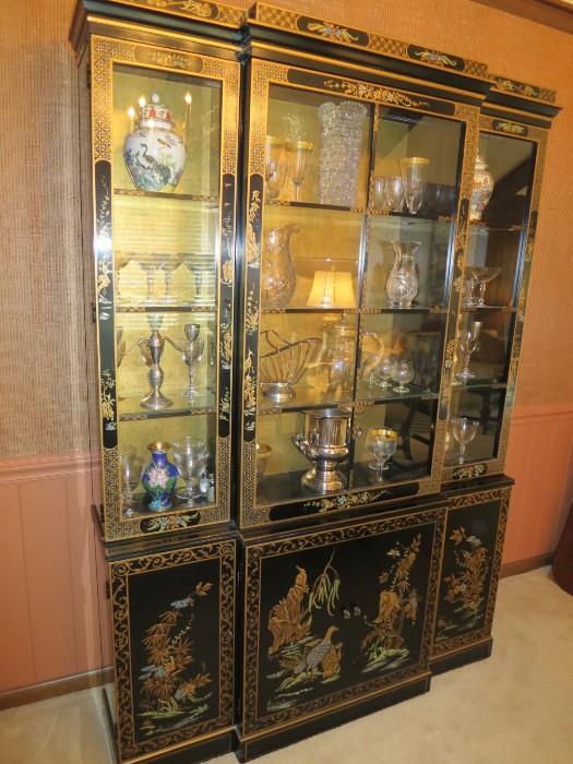 Drexel Et Cetera collection Asian dining room hutch with containing glassware, silver, china and crystal