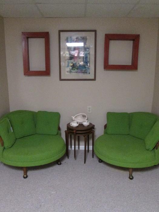 Pair of Retro Adrian Pearsall designer round chairs with 3 back pillows each