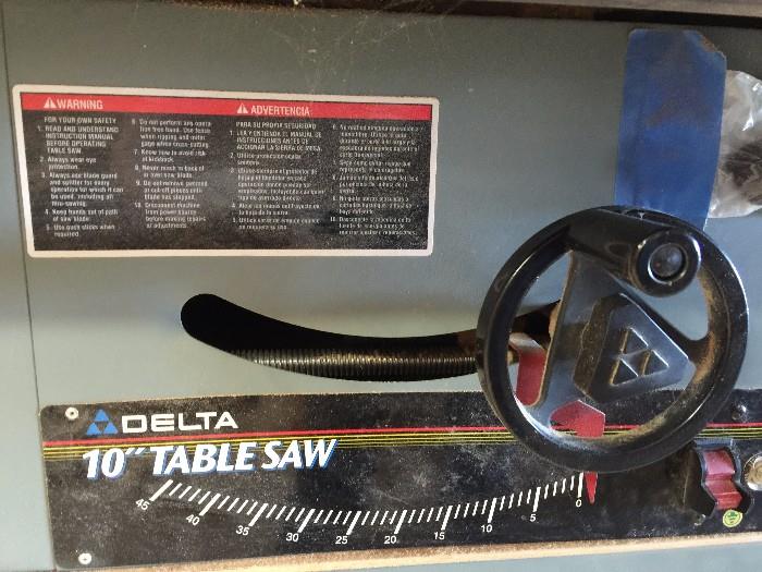 delta table saw