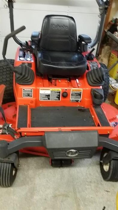Kubota Zero Turn 60" Lawn tractor Model ZD21 Diesel with only 1057 hours on it which on a diesel engine means it is just barely broken in. Runs perfect.