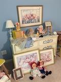 Vintage French provincial dresser
