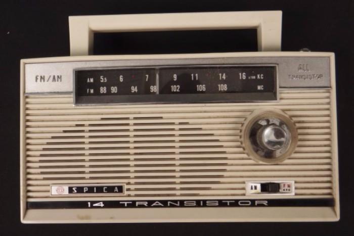 3 Vintage AM / FM Transistor Radios - Spica