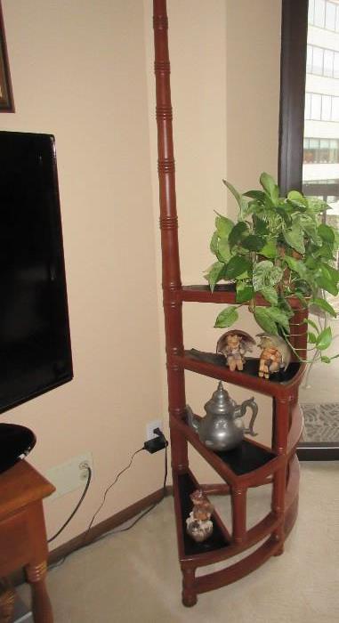 step plant stand