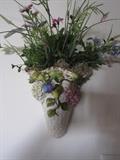 wall pocket w/flowers